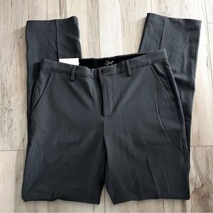 NWT Greg Norman Performance Fabric gray Men’s pants Size 32x32